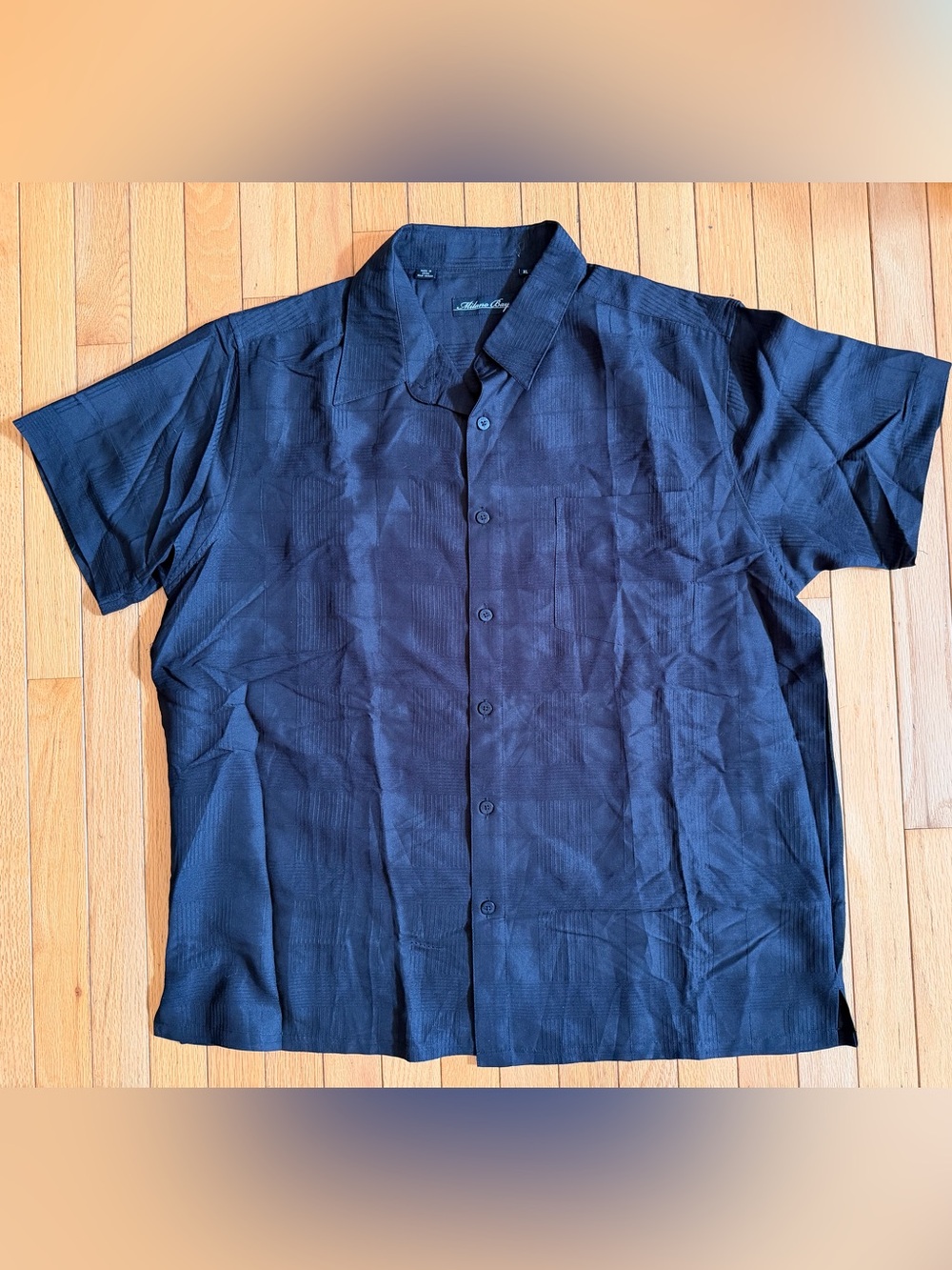NWOT Men’s Milano Bay black Hawaiian button down shirt size XL polyester rayon